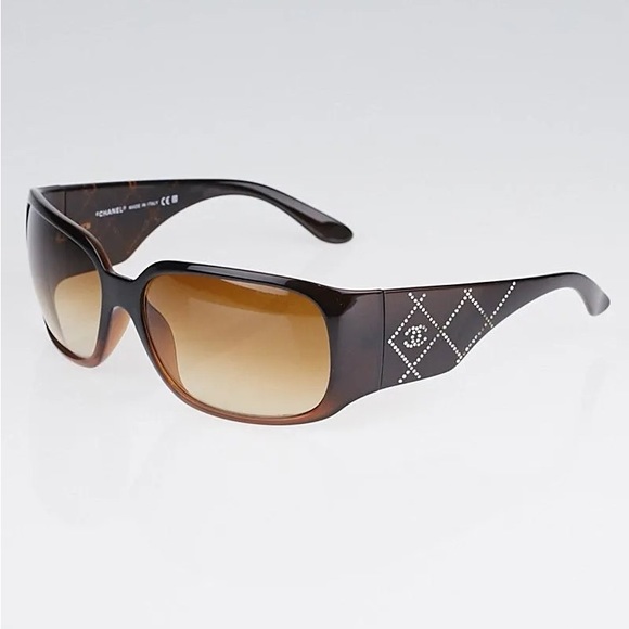 CHANEL Accessories - Authentic CHANEL CC Crystal Quilted Brown Sunglasses Oversized Vintage